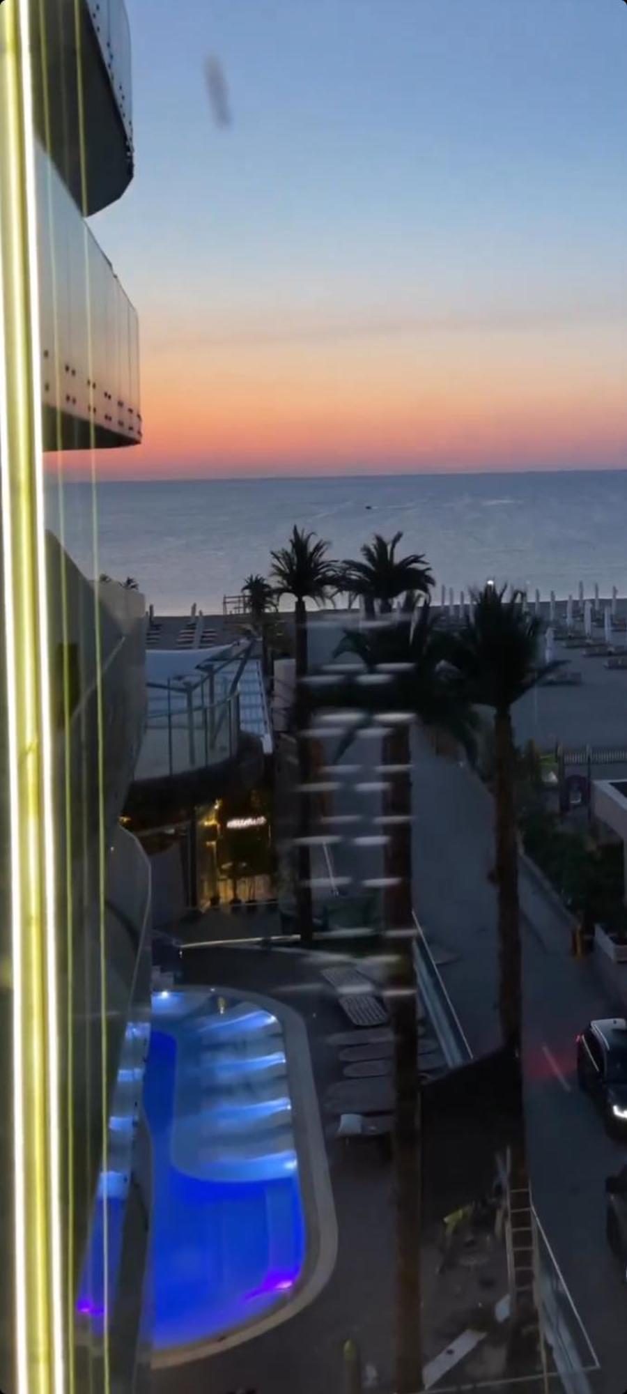 White Tower Mamaia Prestige Apartments Экстерьер фото