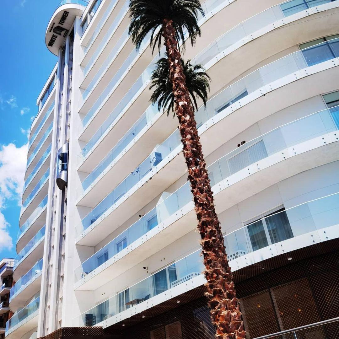 White Tower Mamaia Prestige Apartments Экстерьер фото